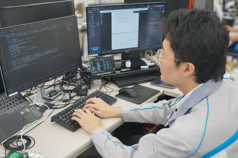 検査機の組み込みソフトウェアエンジニア